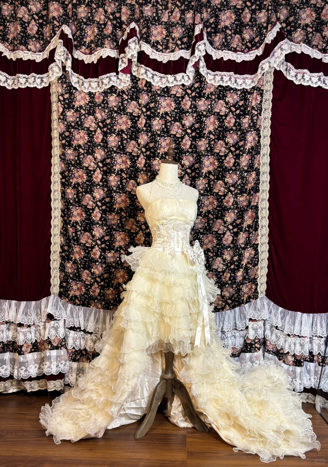 Princess light yellow heavy work short front and long back earrings big skirt cake wedding dress P2998