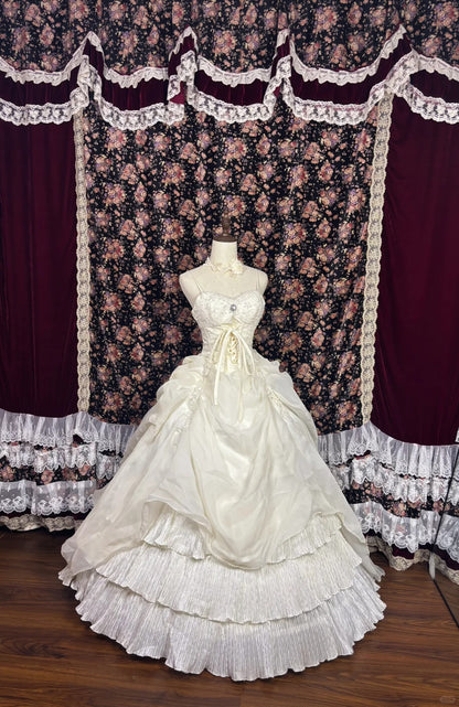 Creme Prinzessin Trägerloses Tailliertes A-Linien Hochzeitskleid P3000