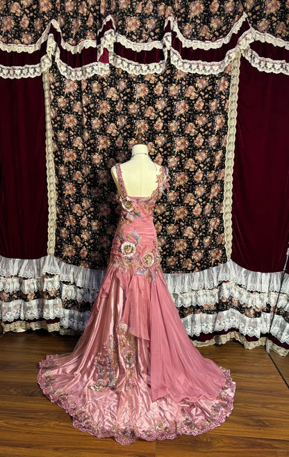 Vintage pinkes Chiffon-Träger 3D-Blumen Perlen Chiffon-Satin Meerjungfrau Brautkleid P3042