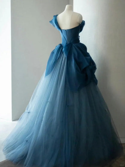 Elegantes, blaues, schulterfreies Tüll-Brautkleid in Bodenlänge P3054