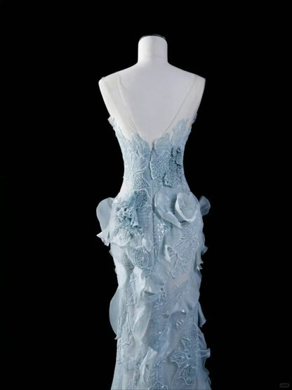 Elegantes und verträumtes hellblaues Neckholder-Oberteil mit Spitzenblumen und Meerjungfrauen-Hochzeitskleid P3055