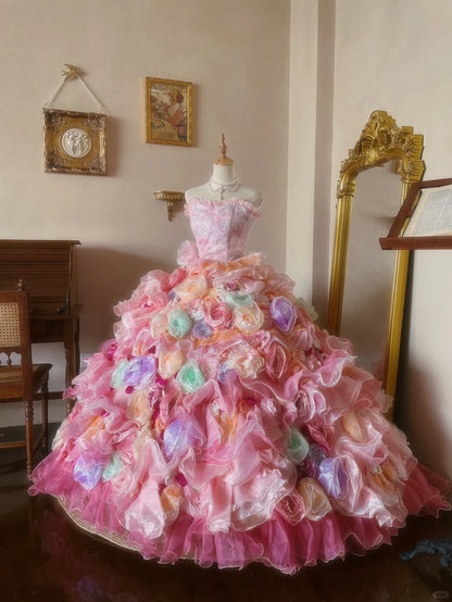 Rosa trägerloses Hochzeitskleid aus Tüll mit Blumen und Blumen-Fantasie, flauschiges Prinzessinnen-Hochzeitskleid, bodenlang, P3074
