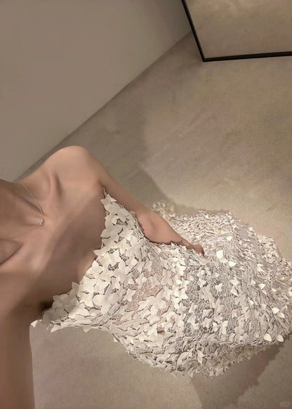 Designer trägerloses Hochzeitskleid aus Spitze mit Allover-Applikationen P3083
