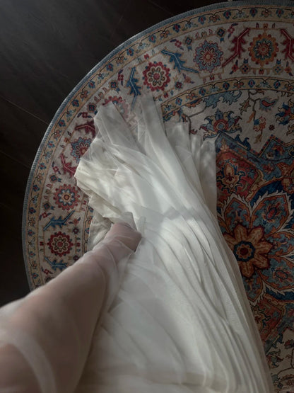 Fließendes schulterfreies langärmeliges Brautkleid aus Twill und Tüll mit Meerjungfrauen-Schleppe, leicht P3091