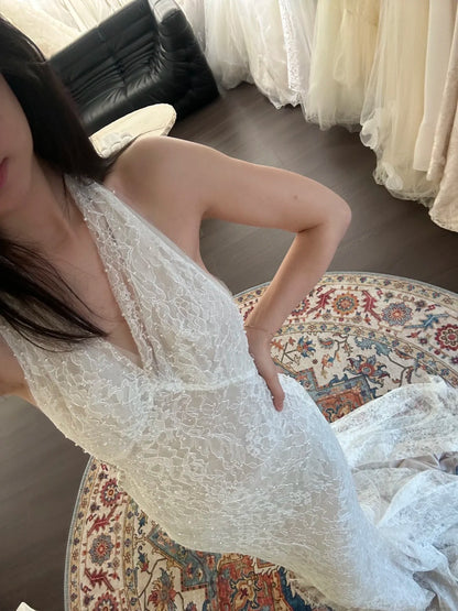 Sexy Spitzen-Neckholder V-Ausschnitt Meerjungfrauen-Hochzeitskleid P3093