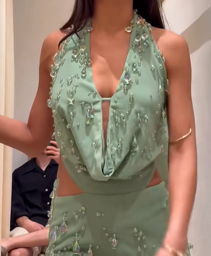 Sexy Neckholder Grüner Kristall-Anhänger Rückenloses Mini-Kleid für Geburtstag oder Heimkehr P3105