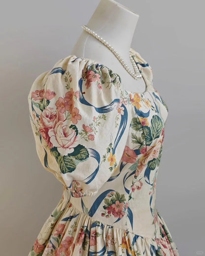 Vintage Mid-Century Blumenhenkel Puffärmel Teelänge Heimkehrkleid P3138