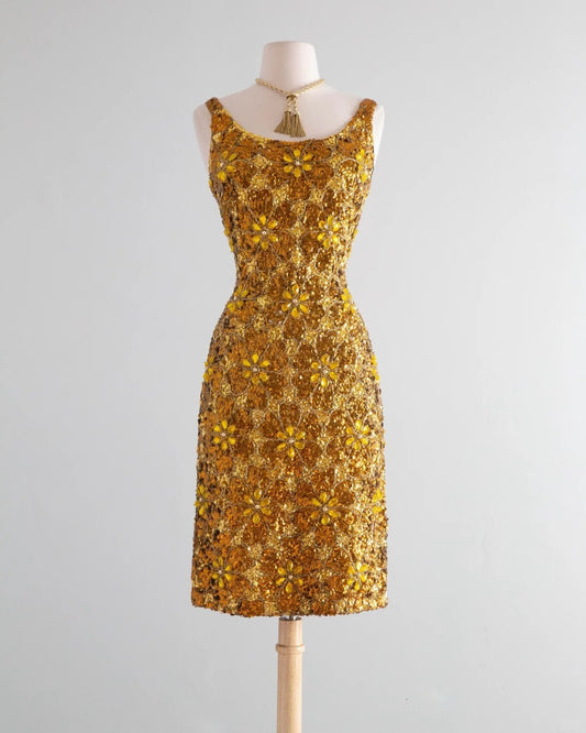 Gorgeous Gold Full Skirt Beaded Slim Fit Homecoming Dress P3146
