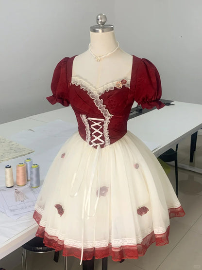 Rose Manor Burgunderrot und Weiß Kontrast Spitzenbesatz Mesh Homecoming Kleid P3178