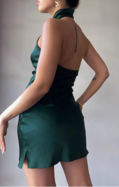 Sexy, ärmelloses, stylishes, figurbetontes Mini-Heimkehrkleid aus Satin P3202