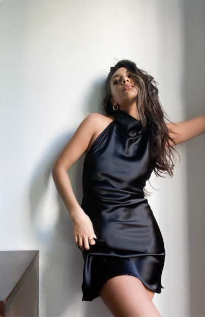 Sexy, ärmelloses, stylishes, figurbetontes Mini-Heimkehrkleid aus Satin P3202