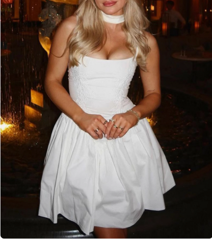 Sexy weißes Hosenträgerkleid mit Schnürung hinten und A-Linie für Geburtstagsfeiern und Homecoming P3236