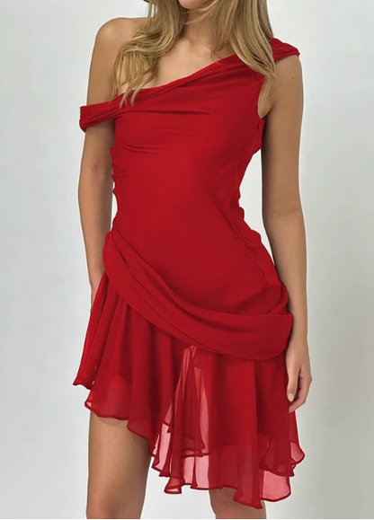 Süßes ärmelloses, schulterfreies Chiffon-Homecoming-Kleid mit unregelmäßigem Rock P3248