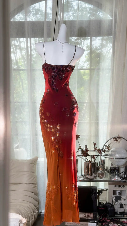 Vintage-Abendkleid aus orangefarbenem Chiffon mit Trägern, Meerjungfrauen-Schnitt und Perlenverzierung, Ballkleid P3256