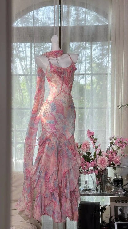 Fließender pinker Chiffon-Abendrock mit Meerjungfrauen-Schnitt und mehrlagigem Druck Abschlussballkleid P3262