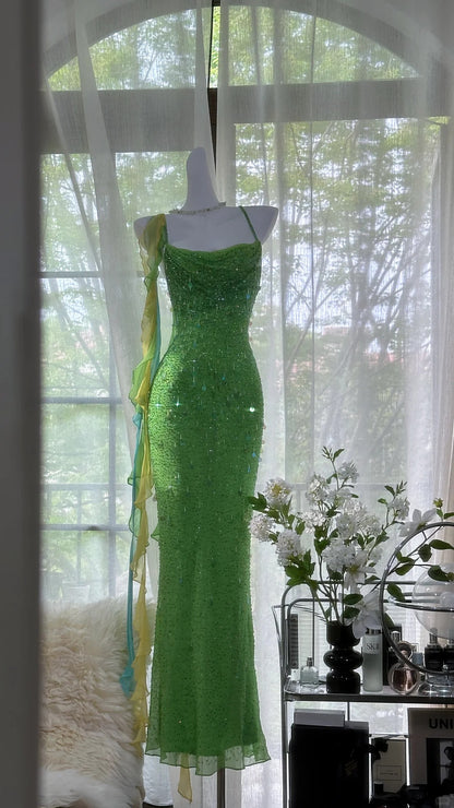 Glänzendes, vollperlenbesetztes, schweres grünes, rückenfreies Meerjungfrauen-Abendkleid Ballkleid P3278