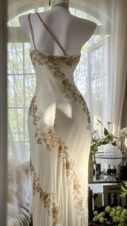 Fließendes, perlenbesetztes, elegantes Chiffon-Ballkleid mit einer Schulter P3283