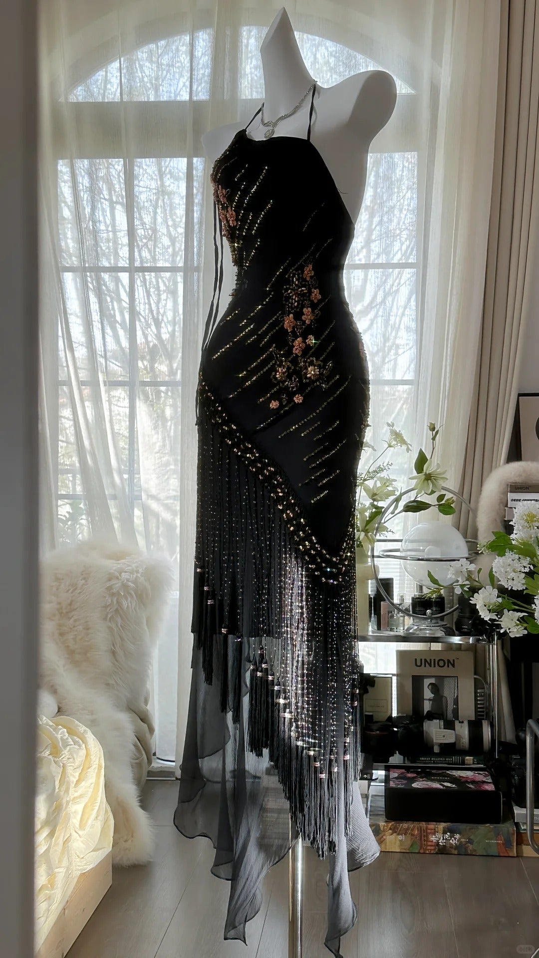Elegance and mystery halterneck off-shoulder black fringe beaded chiffon prom dress P3284