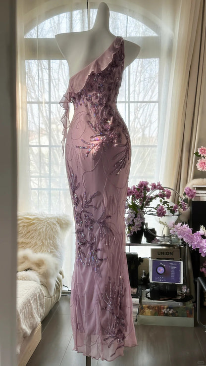 Bezauberndes lila schulterfreies Chiffon-Ballkleid mit aufwendiger Perlenstickerei P3297
