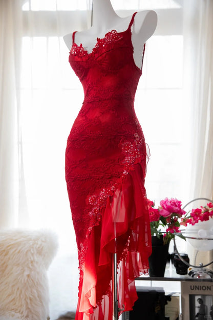 Sexy rotes Spitzen-Prom-Kleid mit schrägem Rock P3303