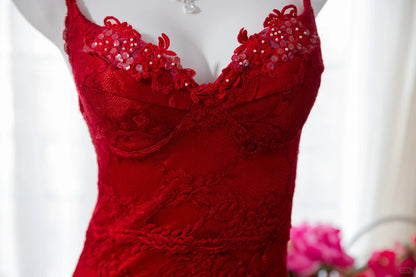 Sexy rotes Spitzen-Prom-Kleid mit schrägem Rock P3303