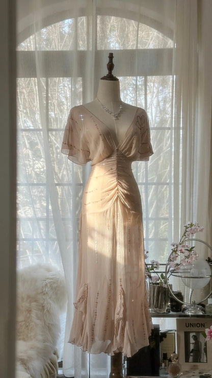 Elegantes rosafarbenes V-Ausschnitt kurzärmeliges fließendes Chiffon-Ballkleid P3309
