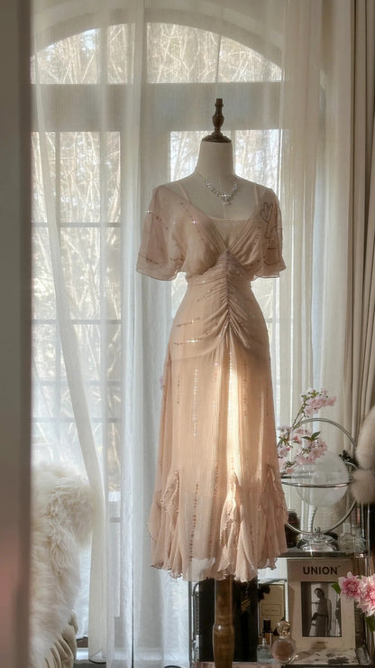 Elegantes rosafarbenes V-Ausschnitt kurzärmeliges fließendes Chiffon-Ballkleid P3309