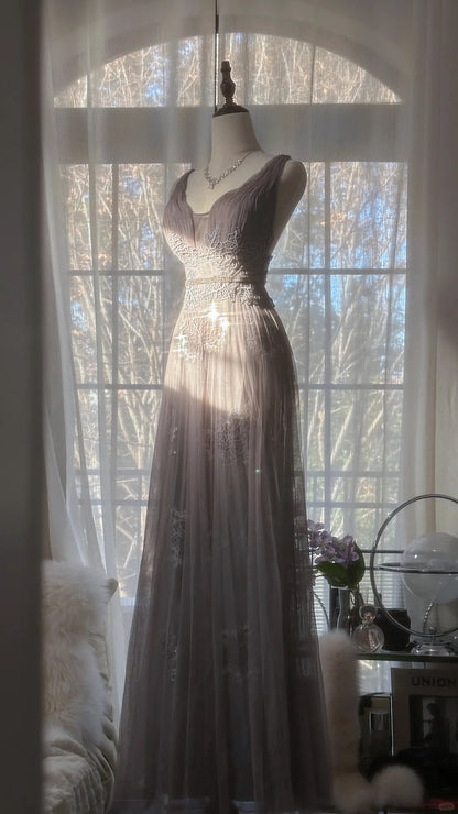Atemberaubendes lila, rückenfreies langes Ballkleid aus Spitze und Tüll P3310