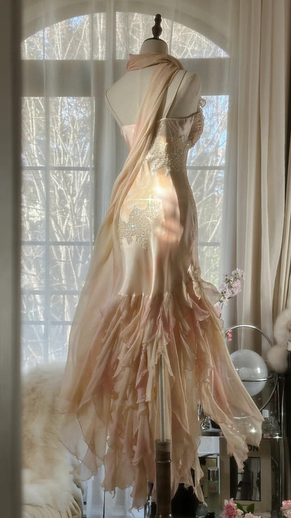 Wunderschönes pinkes Träger-Chiffonkleid mit asymmetrischem Rock für den Abschlussball P3314