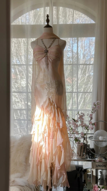Wunderschönes pinkes Träger-Chiffonkleid mit asymmetrischem Rock für den Abschlussball P3314