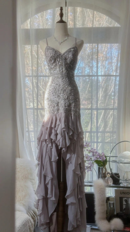 Charmantes violettes, perlenbesetztes kurzes vorne und langes hinten Rüschen-Chiffon-Rock Abschlussballkleid P3315