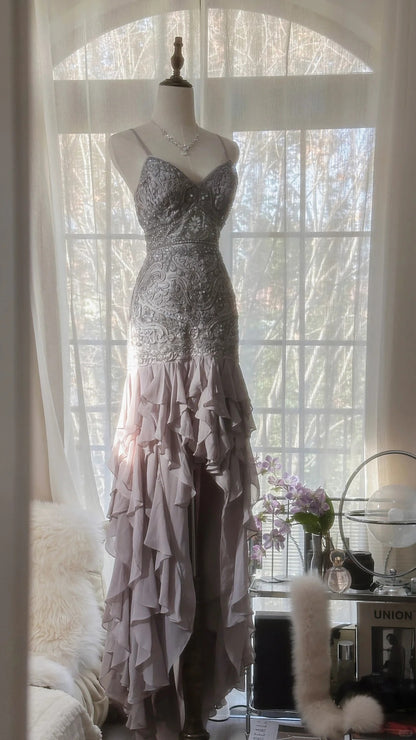 Charmantes violettes, perlenbesetztes kurzes vorne und langes hinten Rüschen-Chiffon-Rock Abschlussballkleid P3315