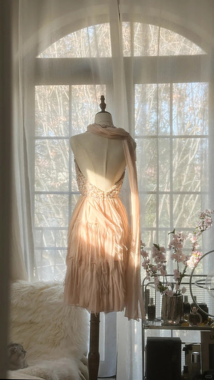 Süßes rosa Neckholder rückenfreies, perlenbesetztes Chiffon kurzes Ballkleid P3316