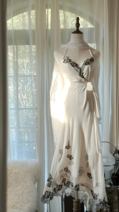 Sexy weißes Neckholder Chiffon Abendkleid mit Spitzenbesatz P3318
