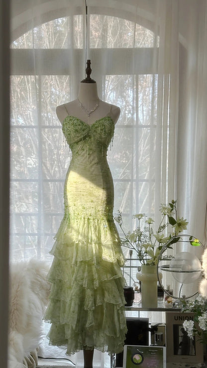 Robe de bal sirène verte fraîche perlée à volants P3320