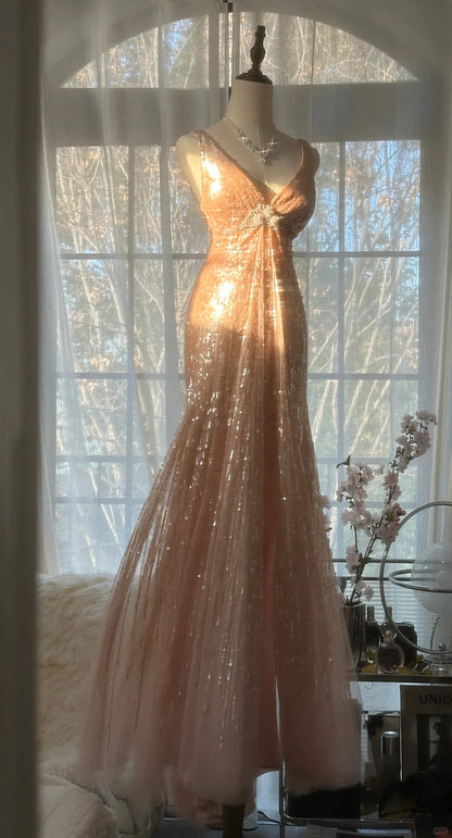 Glänzendes Prinzessinnen-Abendkleid mit V-Ausschnitt, Pailletten-Rücken und Meerjungfrauen-Schnitt P3330