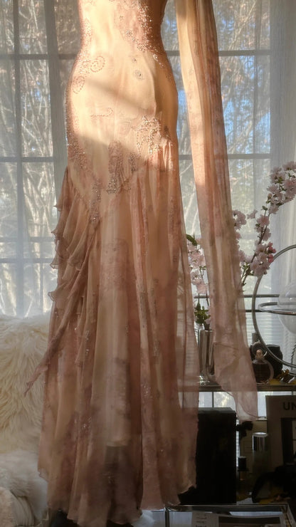 Niedliches rosa schulterfreies Chiffon-Perlen-Abendkleid mit fließenden Bändern P3333