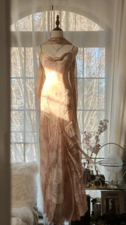 Niedliches rosa schulterfreies Chiffon-Perlen-Abendkleid mit fließenden Bändern P3333
