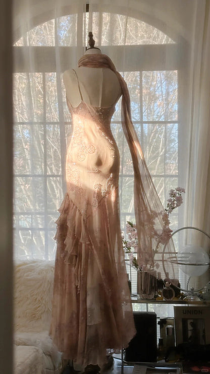 Niedliches rosa schulterfreies Chiffon-Perlen-Abendkleid mit fließenden Bändern P3333