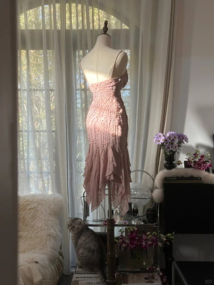 Niedliches kirschblütenpinkes Perlen-Chiffon-Ballkleid mit unregelmäßigem Saum P3335