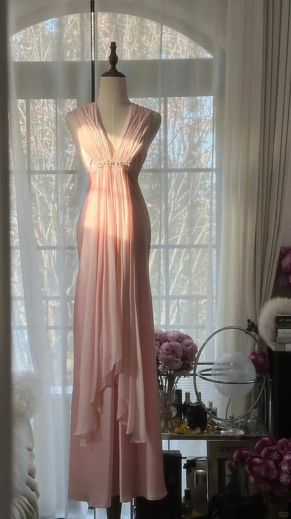 Elegantes rosa Chiffon-V-Ausschnitt schlichtes langes Ballkleid P3338