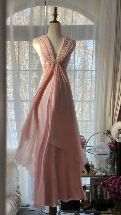 Elegantes rosa Chiffon-V-Ausschnitt schlichtes langes Ballkleid P3338