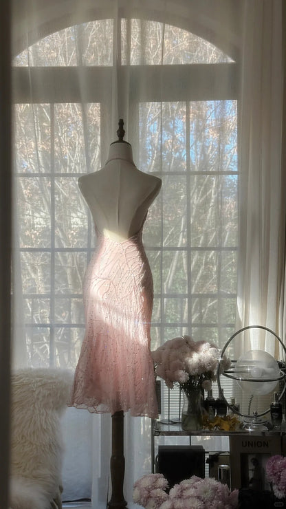 Süßes Neckholder-Kleid Ärmellos Rückenfrei Perlenbesetzt Kurzes Abschlussballkleid P3339