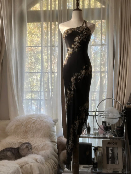 Elegantes schwarzes Chiffon-Abendkleid mit Pailletten und One-Shoulder-Träger, P3345