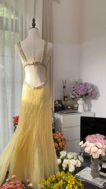 Vintage gelbes rückenfreies, perlenbesetztes Chiffon-Abendkleid lang P3350