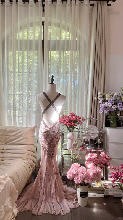 Retro Pink Neckholder V-Ausschnitt Rückenfrei Perlen Chiffon Langes Ballkleid P3356