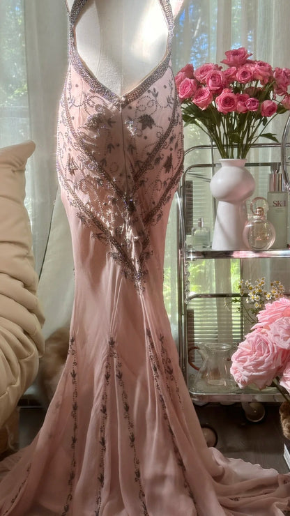 Retro Pink Neckholder V-Ausschnitt Rückenfrei Perlen Chiffon Langes Ballkleid P3356