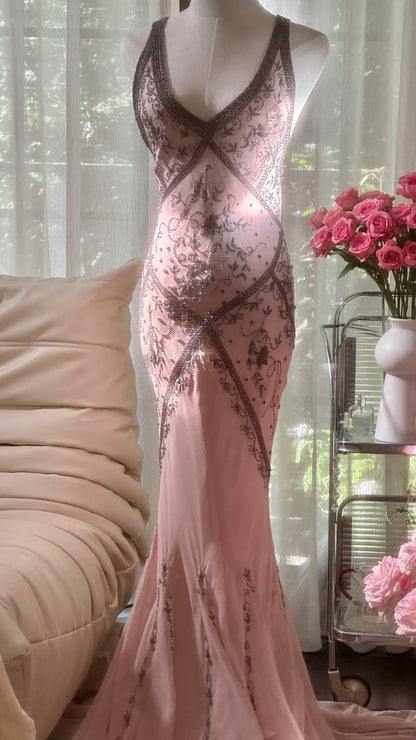 Retro Pink Neckholder V-Ausschnitt Rückenfrei Perlen Chiffon Langes Ballkleid P3356