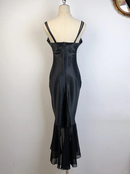Elegantes schwarzes trägerloses Meerjungfrauen-Heimkehrkleid aus Satin P3360