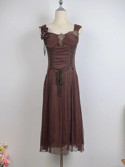 Vintage Braun 3D-Blume geflochtenes Heimkehrer-Kleid P3362